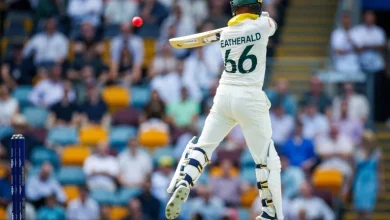Weatherald fires up as Australia race to 130-1 in second Ashes Test