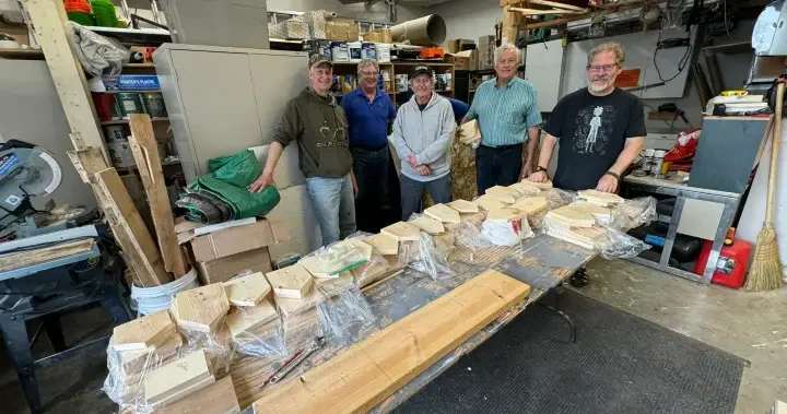 West Edmonton Men’s Shed program builds connections while helping Glenrose patients