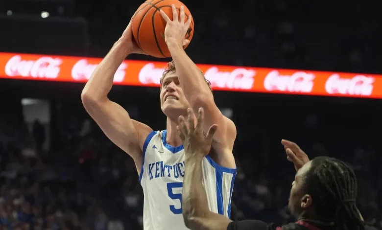 What channel is Kentucky basketball vs Indiana on today?