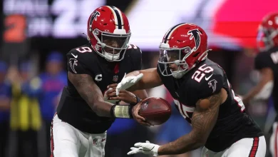 Who's playing Thursday Night Football tonight? Where to stream TNF