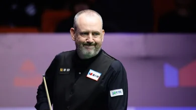Williams postpones eye surgery: why the snooker legend fears intervention