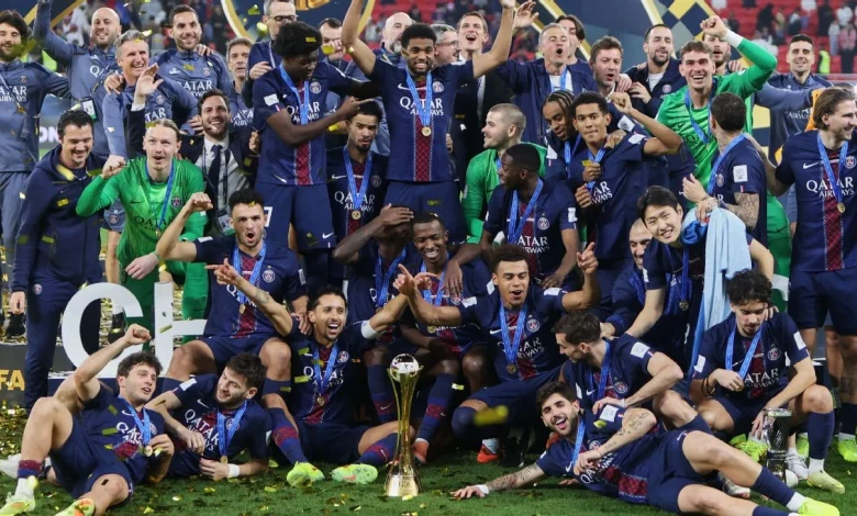 Willian Pacho se coronó campeón de la Copa Intercontinental en la final ante Gonzalo Plata