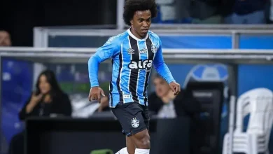 Willian, do Grêmio, critica arbitragem da partida com o Fluminense