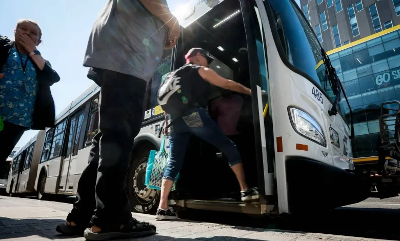 Winnipeg Transit system’s already-frustrating flaws amplified by cold, says committed customer now shopping for car