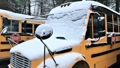 Winter weather closings and delays for Monday