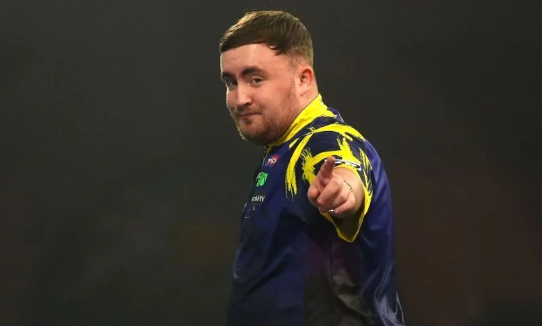 World Darts Championship LIVE: Latest updates with Luke Littler, Michael Smith, Lisa Ashton in action