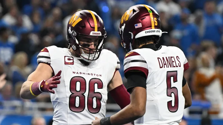 Zach Ertz makes history on Sunday Night Football in Week 13