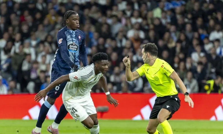 ¡Festival de tarjetas rojas en el Bernabéu y tangana con el árbitro!