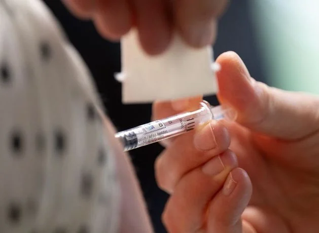‘Don’t ruin Christmas’ -doctors appeal to people to get flu vaccine as virus surges