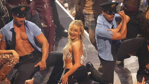 ‘Have you ever tried this one?’ White House sets ICE raids to Sabrina Carpenter Juno hit