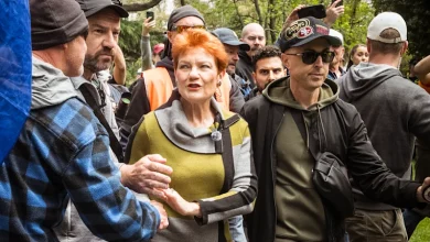 ‘I wouldn’t move to Victoria’: Pauline Hanson speaks at Melbourne anti-immigration rally