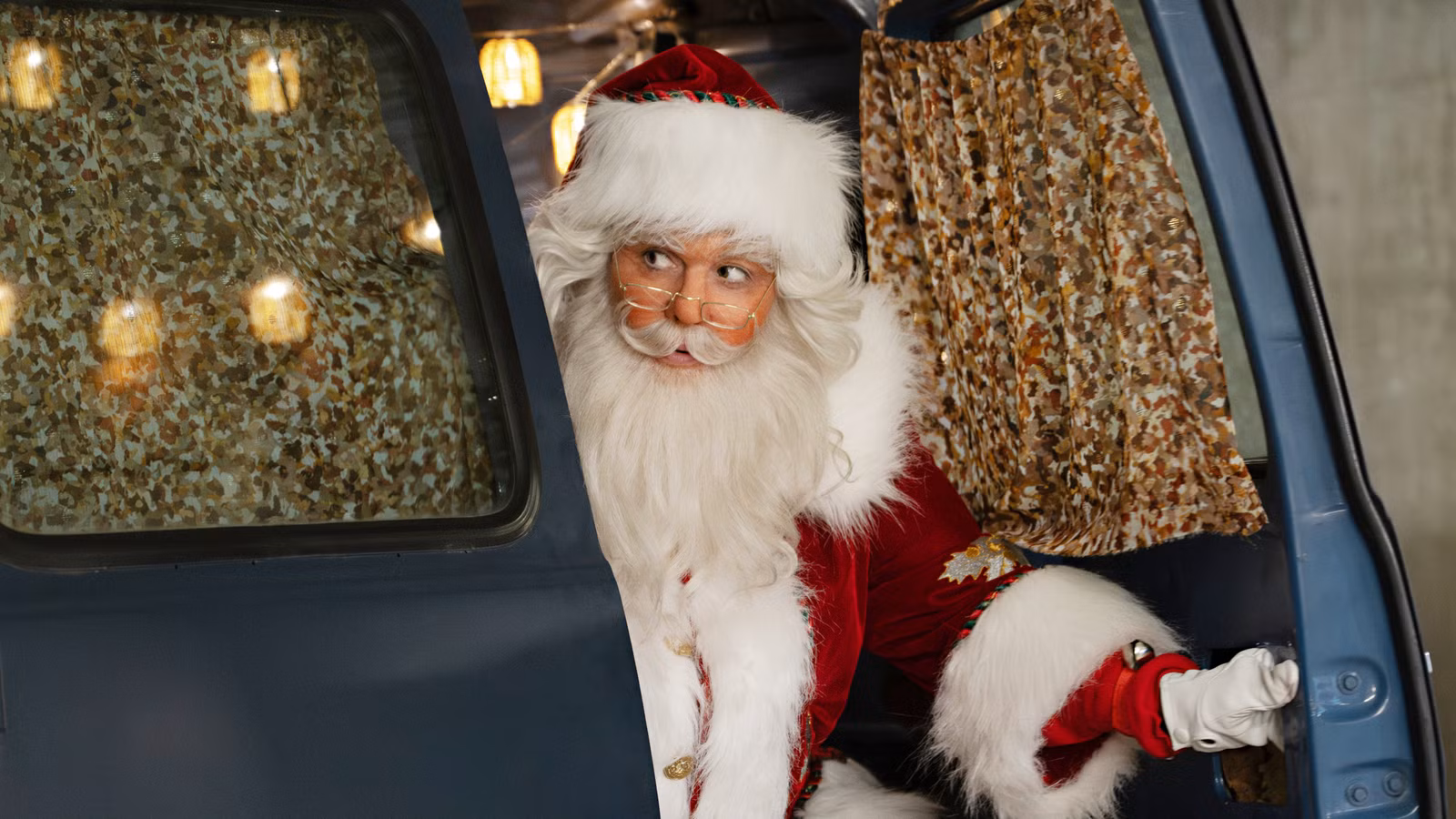 ‘My Secret Santa’ Review: ‘Mrs. Doubtfire’ Gets an Unimaginative Netflix Holiday Ripoff With 'Virgin River' and 'Blacklist' Stars