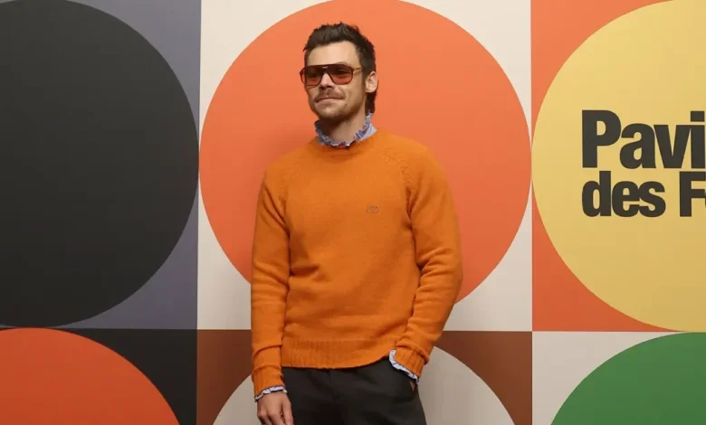 ‘Sending Lots of Love’: Harry Styles Records Sweet Video for Fan Going Through a ‘Tough Time’