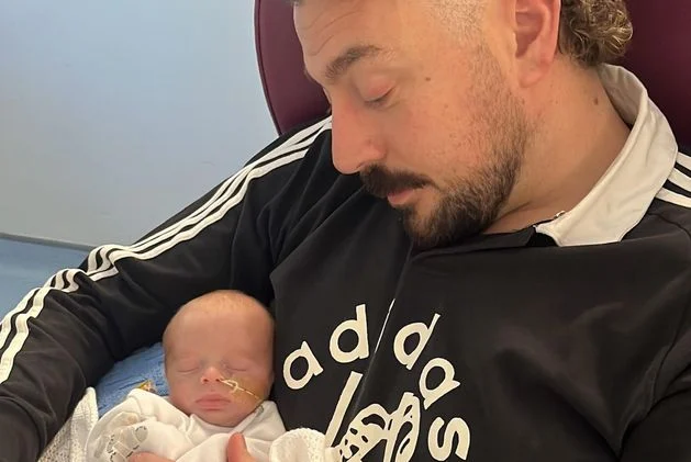 ‘We’ll never be able to thank them enough’ – Johnny Smacks praises Crumlin staff for care given to his son